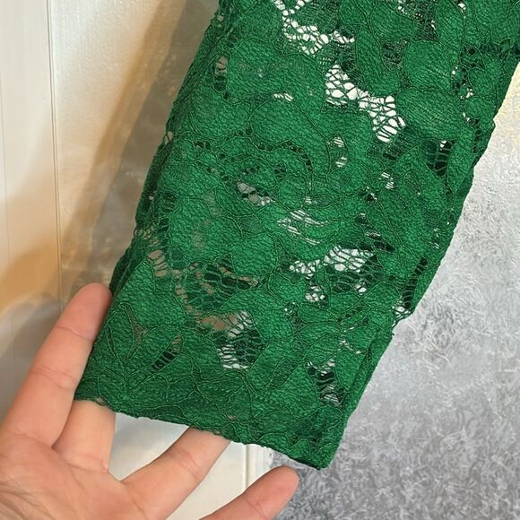 NWT Akira Women’s Green Lace Cropped Cardigan Sweater Bolero 3/4 Length Sleeve L - Picture 2 of 6